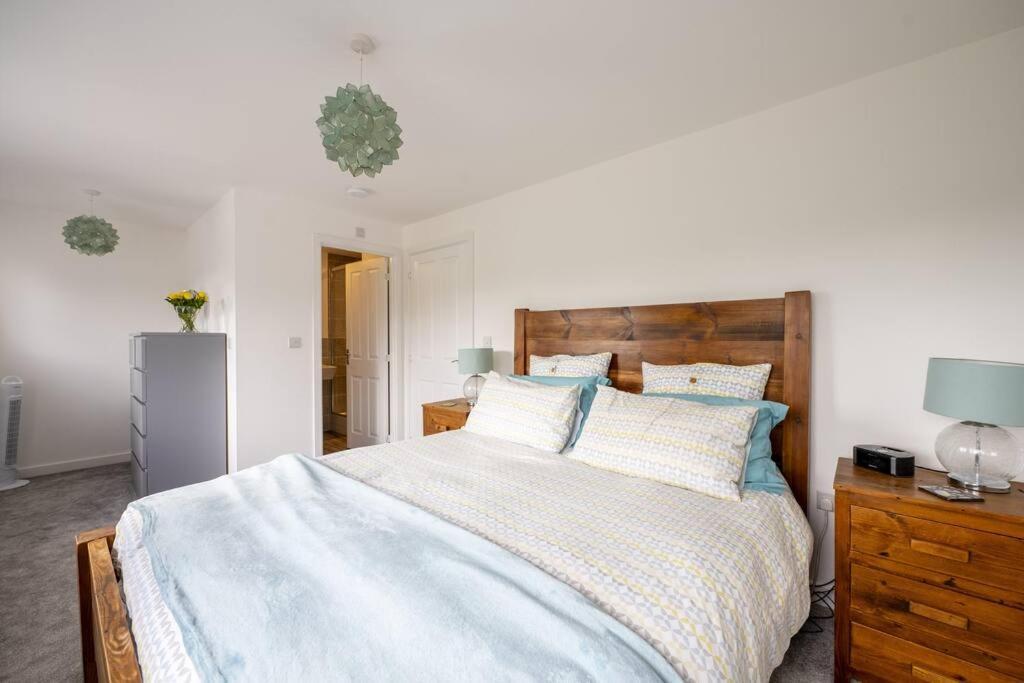 Cosy 3 Bed Near Beaches, Cardiff & Brecon Beacons Coity Exterior foto